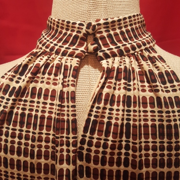 New York&Company halter neck top. - Picture 4 of 8